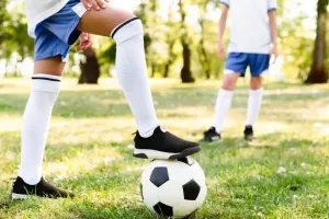 Sportowe emocje – ile trwa mecz piłki nożnej?